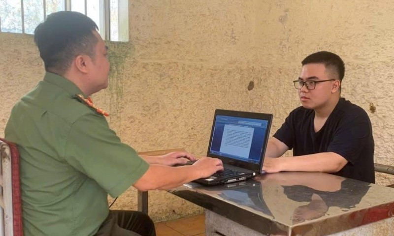 Bắt Trần Quang Huy sinh năm 2004 vì xâm nhập trái phép dữ liệu quốc gia