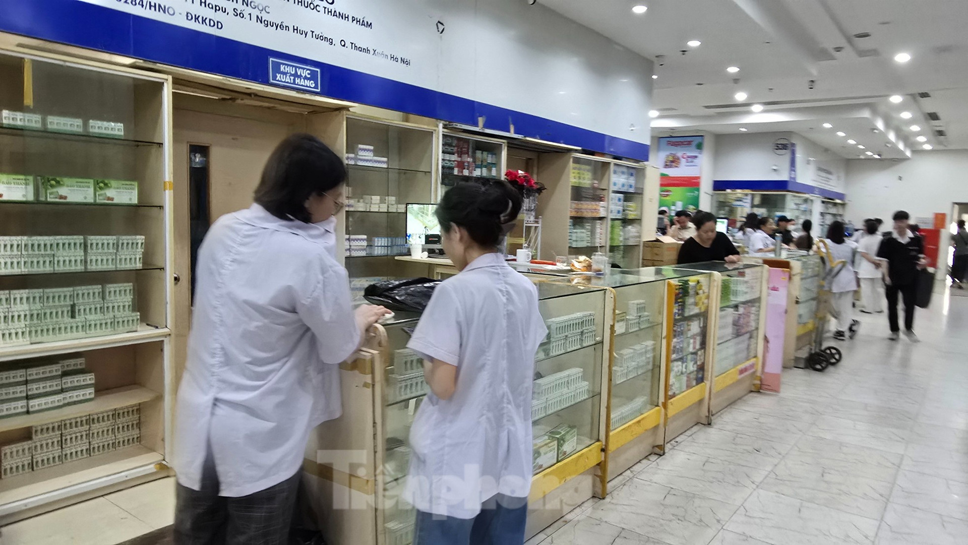 Yêu cầu Hà Nội tăng cường kiểm tra chợ thuốc Hapulico, chợ Ninh Hiệp để ngăn hàng giả