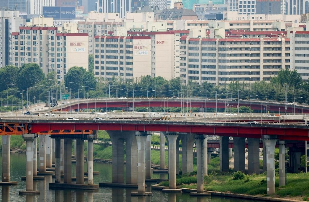 Hơn 50.000 căn nhà nằm trong tay người Trung Quốc khiến dư luận lo lắng, chuyện gì đang xảy ra ở siêu cường châu Á?