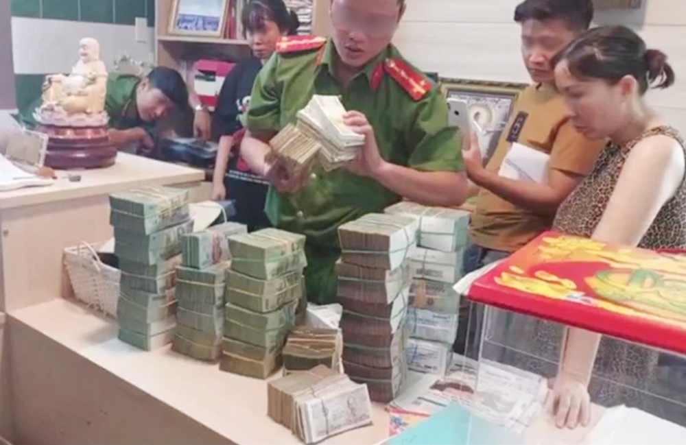Cựu công an thành phố Nguyễn Quang Vinh chính thức bị tuyên án chung thân