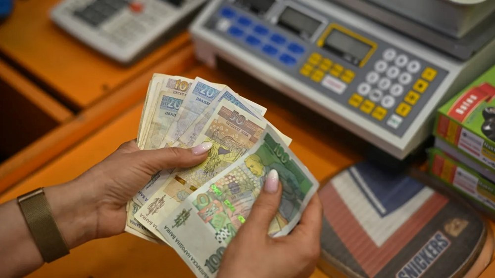 Khu vực đồng euro chuẩn bị chào đón thành viên mới