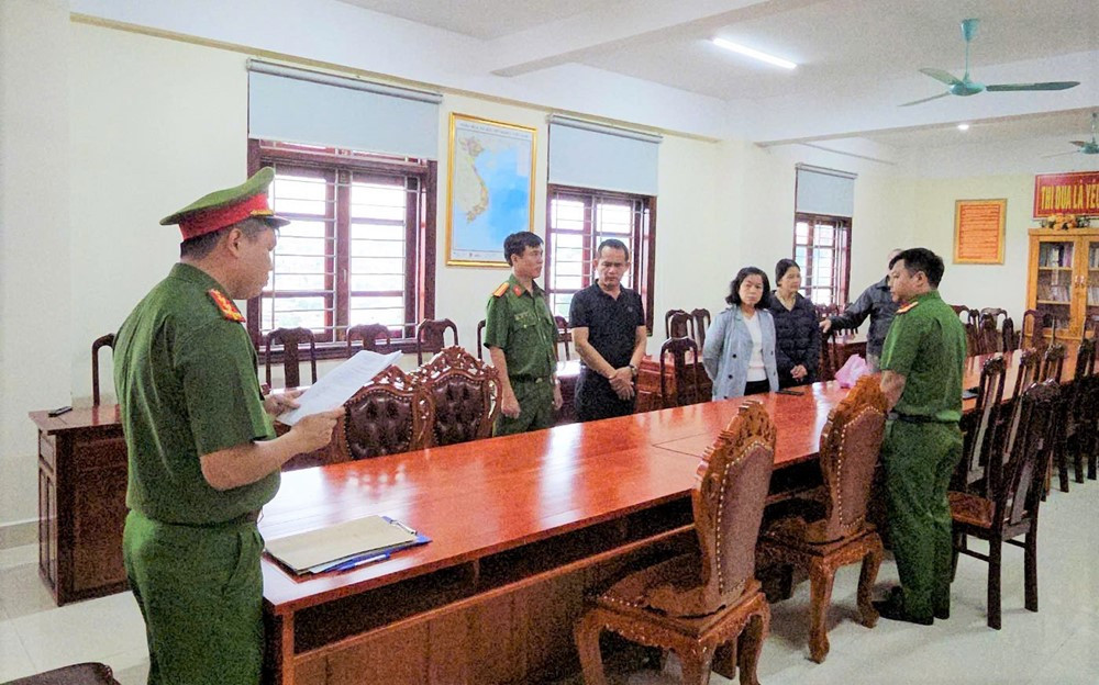 Bắt một giám đốc công ty bất động sản