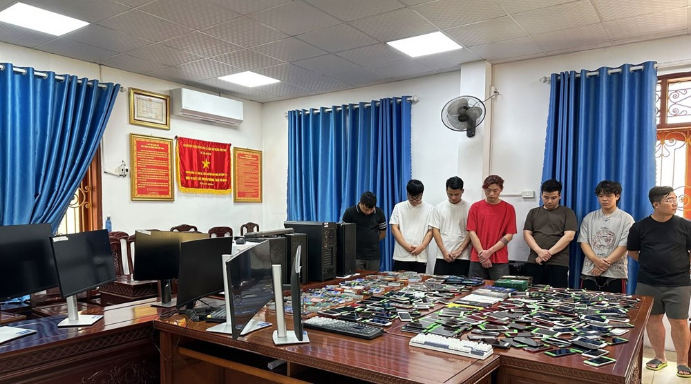 Thu giữ 3.000 thẻ tài khoản ngân hàng, bắt Thế Mạnh Tuân sinh năm 1994