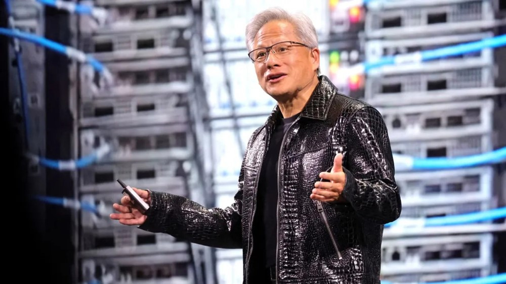CEO Nvidia cảnh báo: Nếu Mỹ siết lệnh cấm chip, Huawei sẽ ‘bao trọn’ thị trường AI tại Trung Quốc