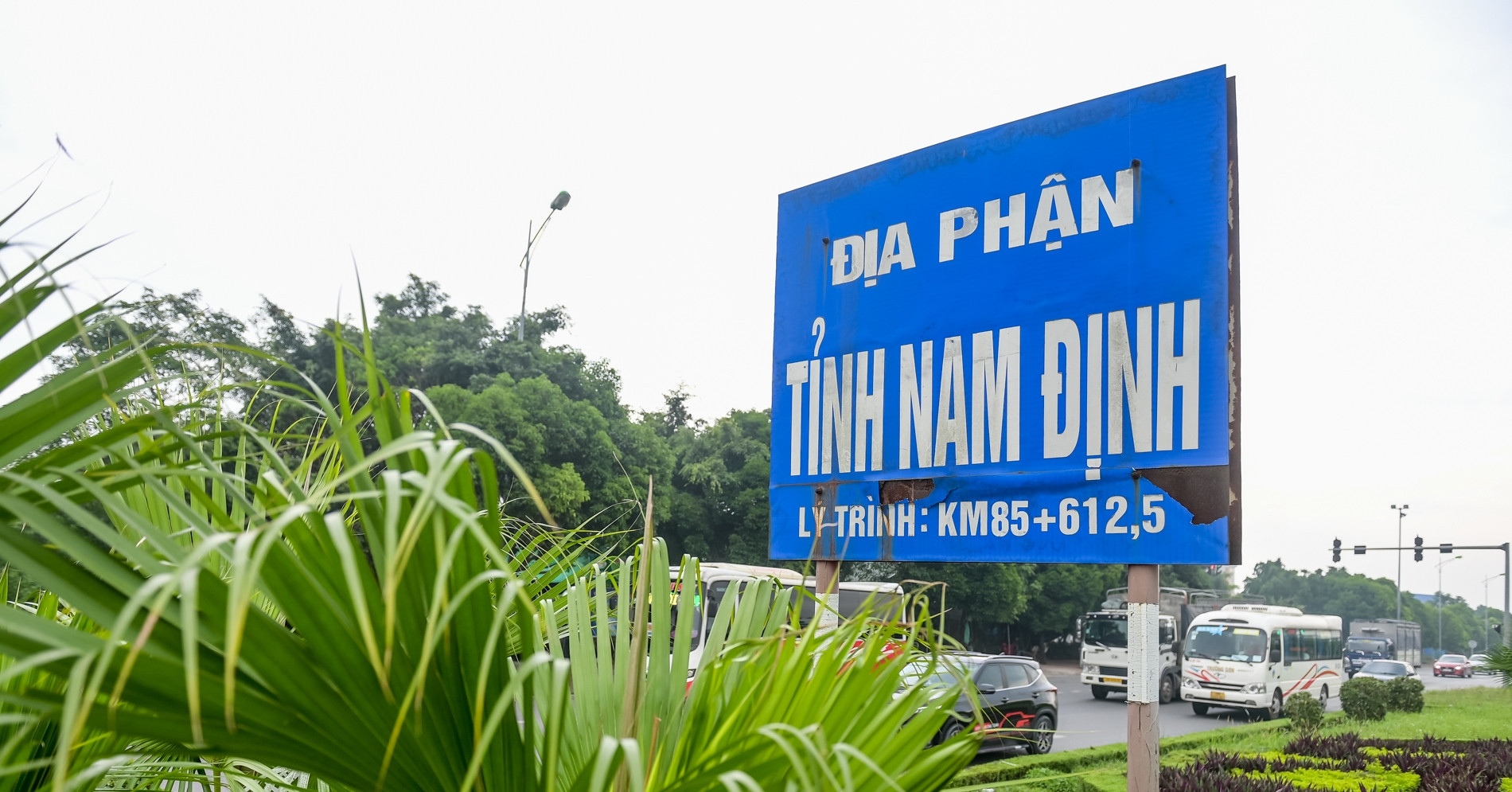 Ngắm những tấm biển địa phận tỉnh sắp thành kỷ niệm