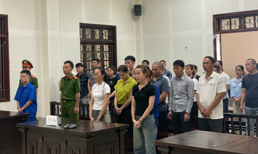 Tuyên án tù Vũ Thanh Tùng cùng 8 đồng phạm