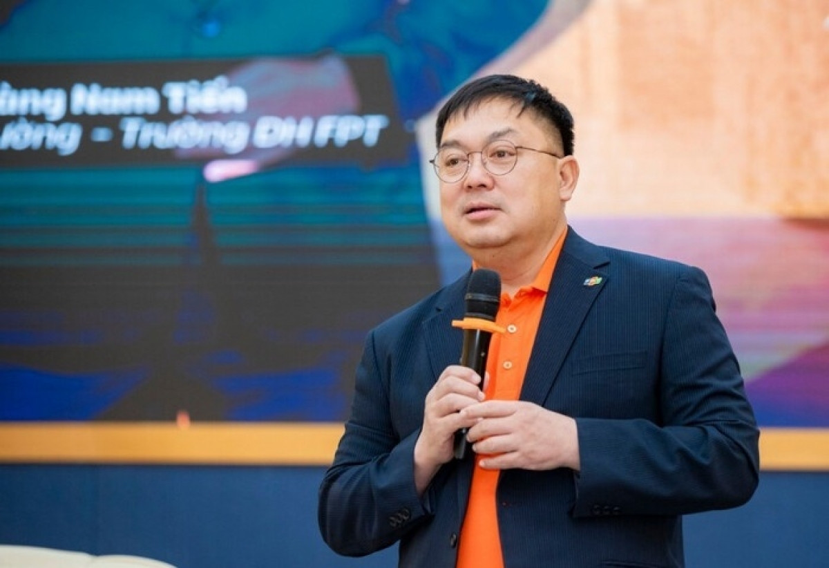 Ông Hoàng Nam Tiến: AI không thể cướp đi tương lai của con người nếu chúng ta biết cách làm chủ và biến nó thành 'ô-sin trí tuệ'