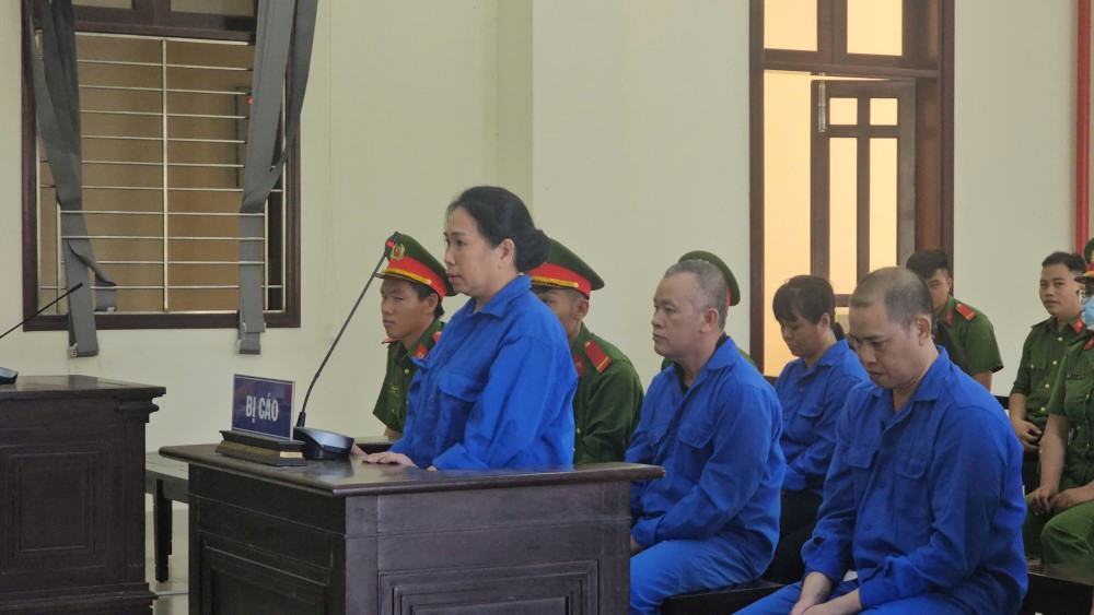 Chính thức tuyên án hơn 80 năm tù với nhóm bán bất động sản