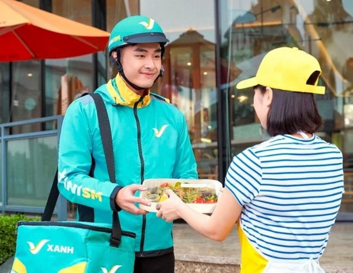Từ xe điện đến giao đồ ăn: Công ty nhà tỷ phú Phạm Nhật Vượng đang âm thầm tạo ra 1 xu hướng tiêu dùng kiểu mới