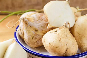 Tác dụng đủ bề của loại củ đang ế đầy đồng ở Việt Nam