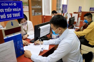 Tổng cục Thuế ‘bỏ túi’ gần 2.000 tỷ đồng từ những người nộp thuế bị tạm hoãn xuất cảnh