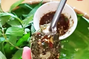 “Mukbang” trứng ung, thối: nguy cơ ngộ độc cao