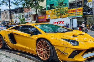 Cận cảnh Lamborghini Aventador độ thân rộng duy nhất tại Việt Nam