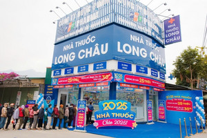 FRT: Chủ chuỗi Long Châu và FPT Shop mang về 40.104 tỷ đồng doanh thu, mở rộng mạng lưới lên 2.703 cửa hàng