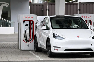 Tesla quyết cắt giảm chi phí xuống mức thấp chưa từng có trong lịch sử, cạnh tranh trực tiếp với BYD