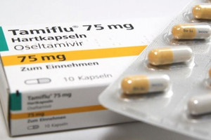 Cúm A lan rộng, giá thuốc Tamiflu tăng chóng mặt vẫn cháy hàng, bác sĩ cảnh báo khi tự ý sử dụng