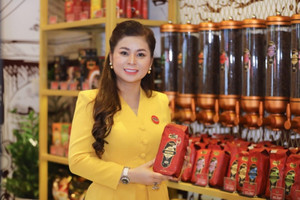 'Nữ hoàng cà phê' Lê Hoàng Diệp Thảo khai trương King Coffee tại Hạ Long, 'hoà quyện' cùng di sản thế giới