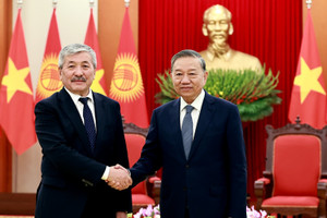 Tổng Bí thư, Chủ tịch nước, Chủ tịch Quốc hội tiếp Thủ tướng Kyrgyzstan