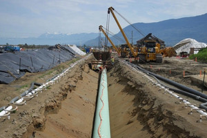 Trung Quốc giảm 90% lượng dầu mua của Mỹ, chuyển sang nhập khẩu từ Canada