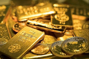 S&P 500 lao dốc 4,3%, nhưng quỹ này lại lãi lớn nhờ vàng