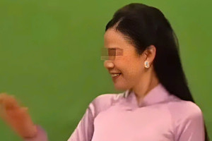 Biên tập viên Bích Hồng gây phẫn nộ vì phát ngôn diễu binh gây kẹt xe
