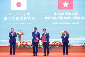 Việt Nam, Nhật Bản trao nhiều văn kiện hợp tác quan trọng