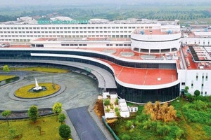 Chỉ 2 tháng nữa, bệnh viện hạng đặc biệt sẽ hoàn thiện: Dự kiến có tuyến buýt liên tỉnh kết nối với Thủ đô