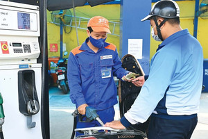 Giảm giá xăng dầu sau kỳ nghỉ lễ?