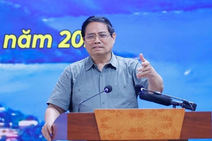 Thủ tướng chỉ đạo phát triển Côn Đảo thành đặc khu hiện đại tầm quốc tế, nối đường băng lên thành 3.800m nhưng không được lấp biển
