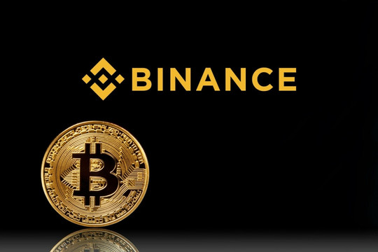 Hàng loạt nhà đầu tư tìm cách "tháo chạy" sau khi Binance bị vướng kiện tụng