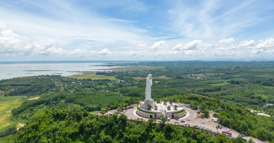 Chiêm ngưỡng tượng Đức Mẹ Maria 50m cao nhất Việt Nam toạ lạc trên đỉnh Núi Cúi, là niềm tự hào của giáo dân Đồng Nai