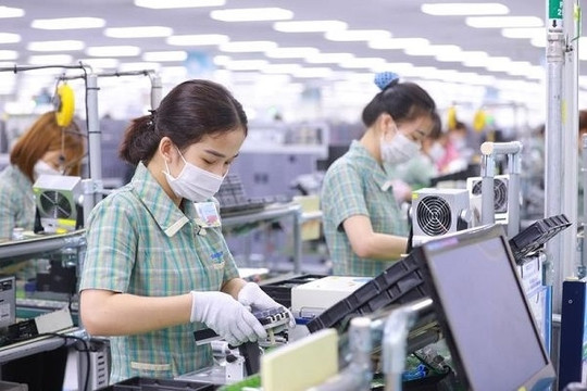 Luật sư: Quy định khống chế trần lãi vay đang ‘đánh đố’ doanh nghiệp