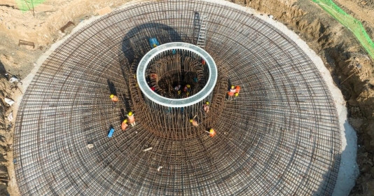 Quốc gia rộng gấp 10 lần Việt Nam xây dựng nhà máy năng lượng sạch lớn nhất thế giới, lớn gấp 5 lần diện tích Paris