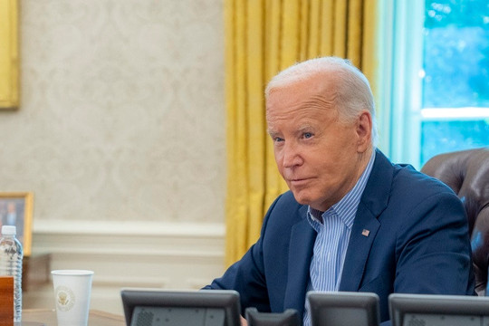 Ông Biden ban một loạt lệnh ân xá ngay trước khi mãn nhiệm