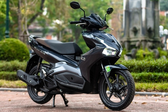 Giá xe Honda Air Blade tháng 2/2025: Đại lý tiếp tục 'làm giá'