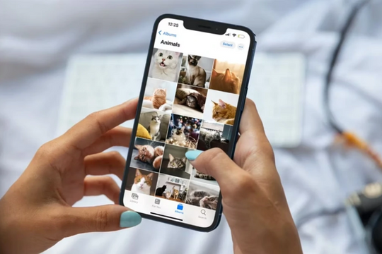 Kích hoạt ngay tính năng này trên iPhone, tránh bị ‘soi’ Album ảnh, bảo vệ sự riêng tư chỉ trong tích tắc