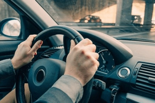 Mới lái ô tô, đây là những lưu ý 'vàng' để đảm bảo an toàn