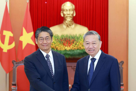 Tổng Bí thư đề nghị Nhật Bản tham gia dự án hạ tầng chiến lược, năng lượng mới