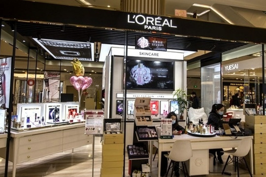 L’Oréal 'thất thủ' tại Trung Quốc, tính cắt giảm 50% nhân sự