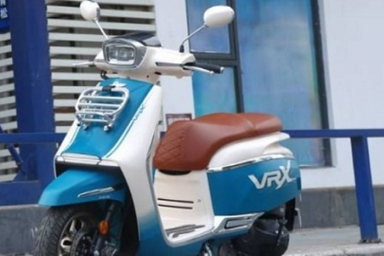 'Chiến binh tay ga' 150cc siêu trang bị, giá chỉ hơn 40 triệu đồng lộ diện: Thiết kế đẹp, chạy 400km mới phải đổ xăng