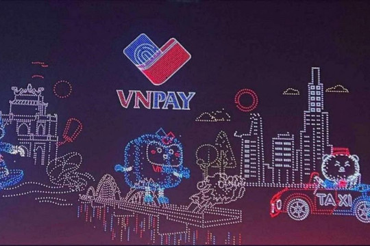 Bị chỉ trích vì lồng ghép thương hiệu dày đặc trong sự kiện trình diễn 10.500 drone, VNPAY chính thức lên tiếng