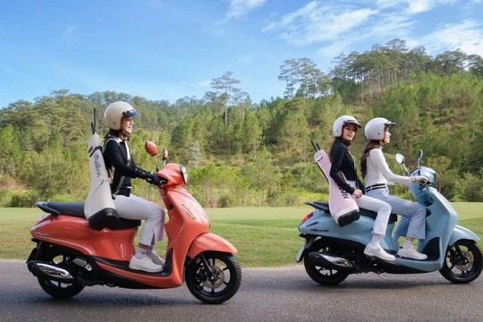 Mẫu xe tay ga Nhật có thiết kế thanh lịch, 'ăn xăng' 1,6L/100km, so kè trực diện với Honda Lead