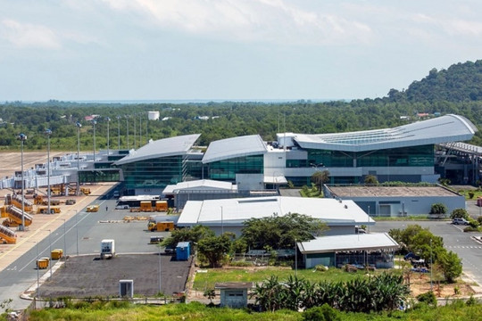 Sân bay tại thành phố đảo đầu tiên của Việt Nam được đề xuất áp dụng cơ chế đặc thù để kịp đón sự kiện trọng đại