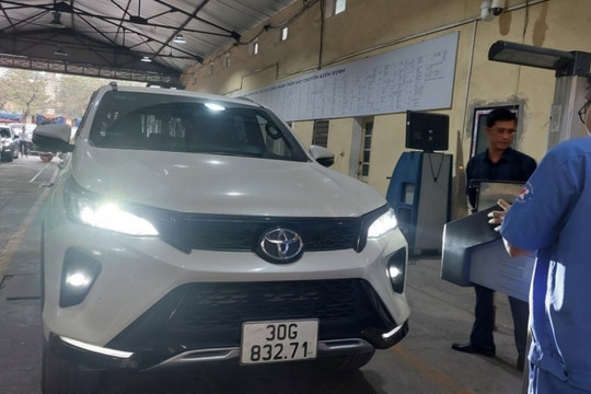 Từ 2025: Người đi ô tô sẽ bị phạt nặng nếu tự ý lắp thiết bị này trên xe, tài xế biết để gỡ bỏ ngay